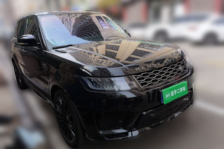 Used Land Rover Range Sport 2020 3.0 L6 HSE DYNAMIC Front Right 45 Deg