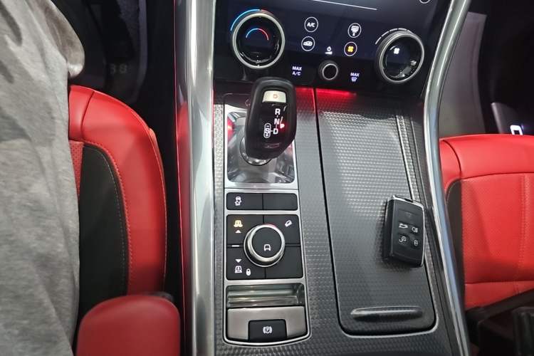 Used Land Rover Range Sport 2020 3.0 L6 HSE DYNAMIC Gear Lever