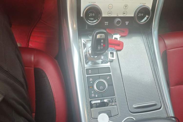 Used Land Rover Range Sport 2020 3.0 L6 HSE DYNAMIC Gear Lever
