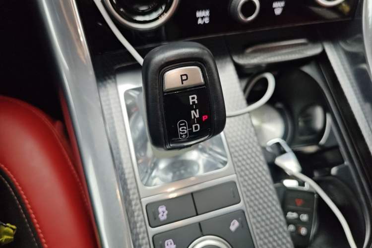 Used Land Rover Range Sport 2020 3.0 L6 HSE DYNAMIC Gear Lever