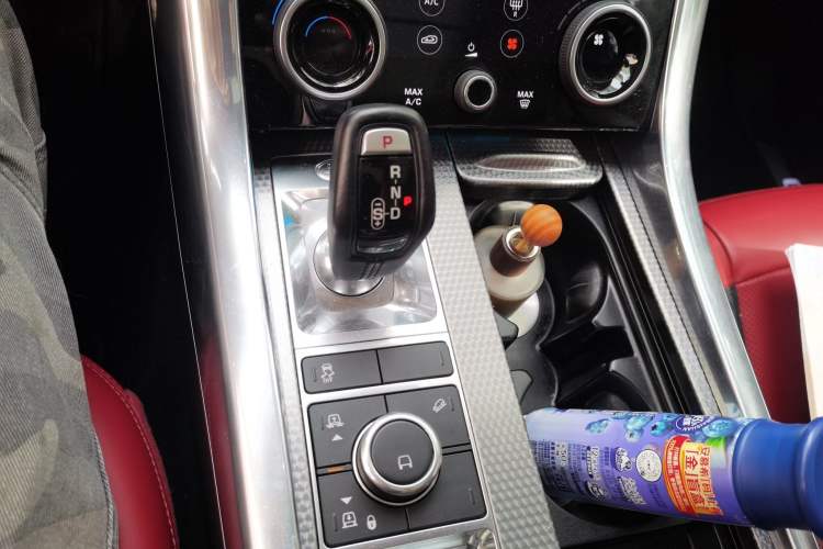 Used Land Rover Range Sport 2020 3.0 L6 HSE DYNAMIC Gear Lever