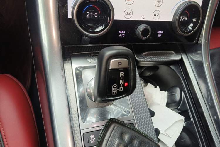Used Land Rover Range Sport 2020 3.0 L6 HSE DYNAMIC Gear Lever