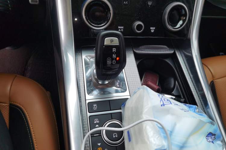 Used Land Rover Range Sport 2020 3.0 L6 HSE DYNAMIC Gear Lever