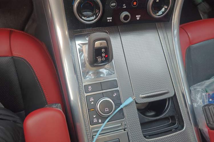 Used Land Rover Range Sport 2020 3.0 L6 HST Gear Lever