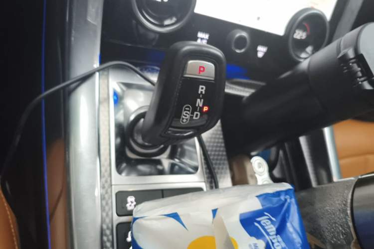 Used Land Rover Range Sport 2020 3.0 L6 HSE DYNAMIC Gear Lever