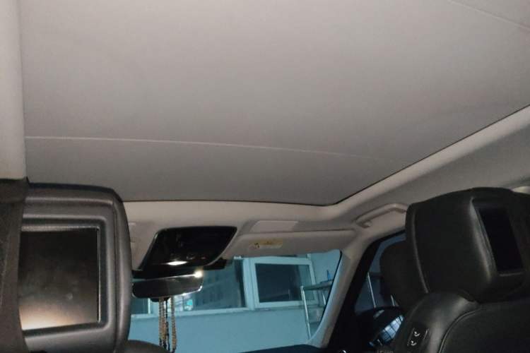 Used Land Rover Range Sport 2020 3.0 L6 SE Headliner