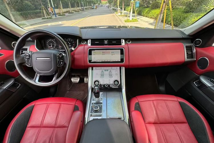 Used Land Rover Range Sport 2020 3.0 L6 HSE DYNAMIC Interior 1