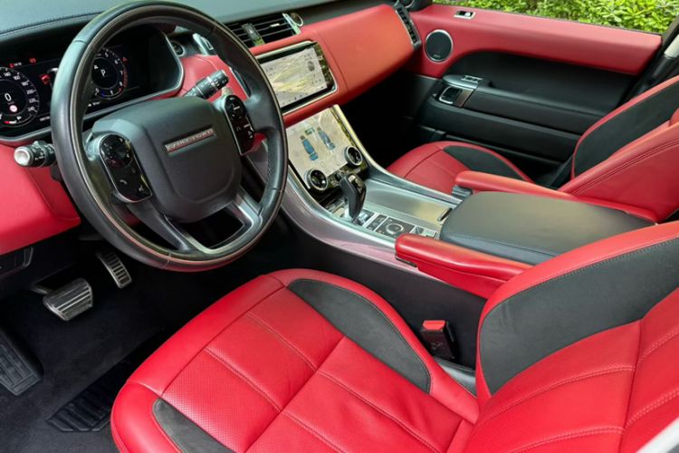 Used Land Rover Range Sport 2020 3.0 L6 HSE DYNAMIC Interior 2