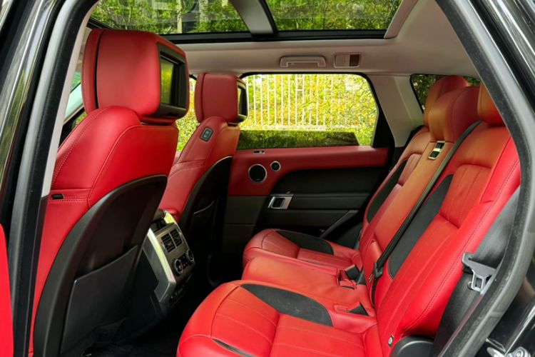 Used Land Rover Range Sport 2020 3.0 L6 HSE DYNAMIC Interior 3
