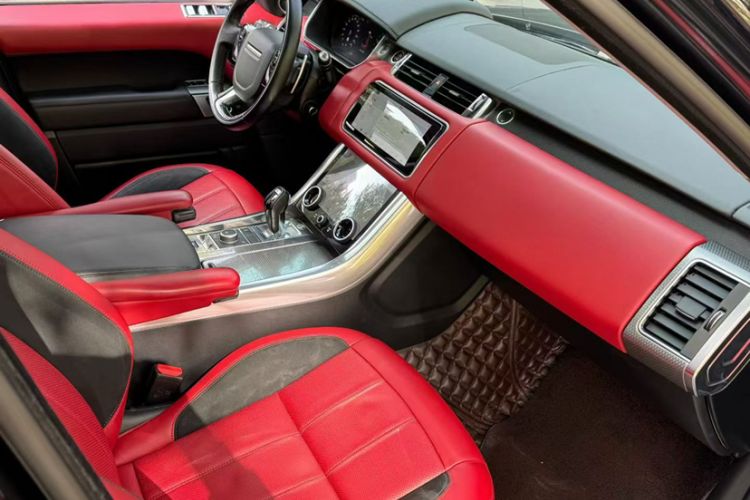 Used Land Rover Range Sport 2020 3.0 L6 HSE DYNAMIC Interior 4
