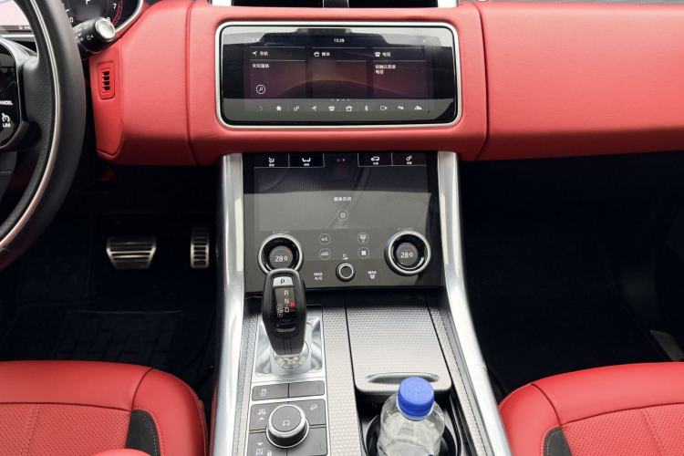 Used Land Rover Range Sport 2020 3.0 L6 HSE DYNAMIC Interior 4