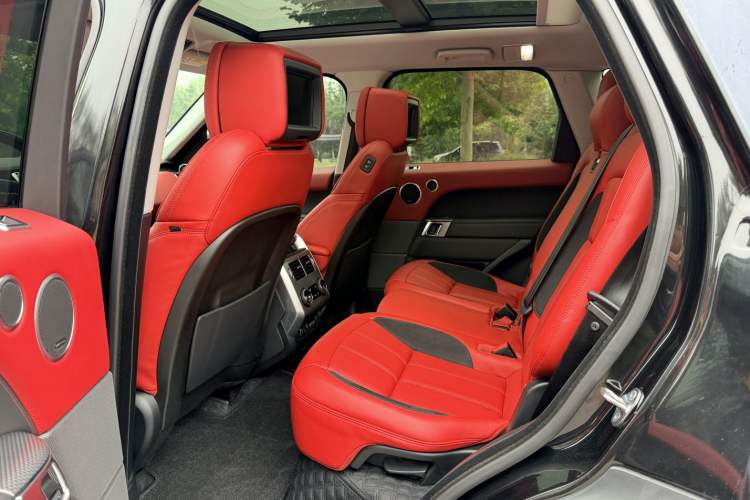 Used Land Rover Range Sport 2020 3.0 L6 HSE DYNAMIC Interior 7