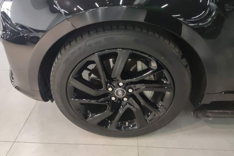 Used Land Rover Range Sport 2020 3.0 L6 HSE DYNAMIC Left Front Wheel Hub