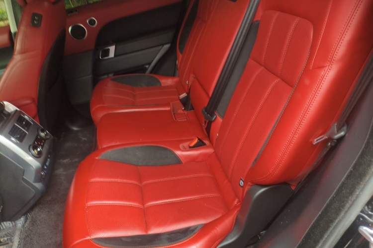 Used Land Rover Range Sport 2020 3.0 L6 HSE DYNAMIC Left Rear Seat