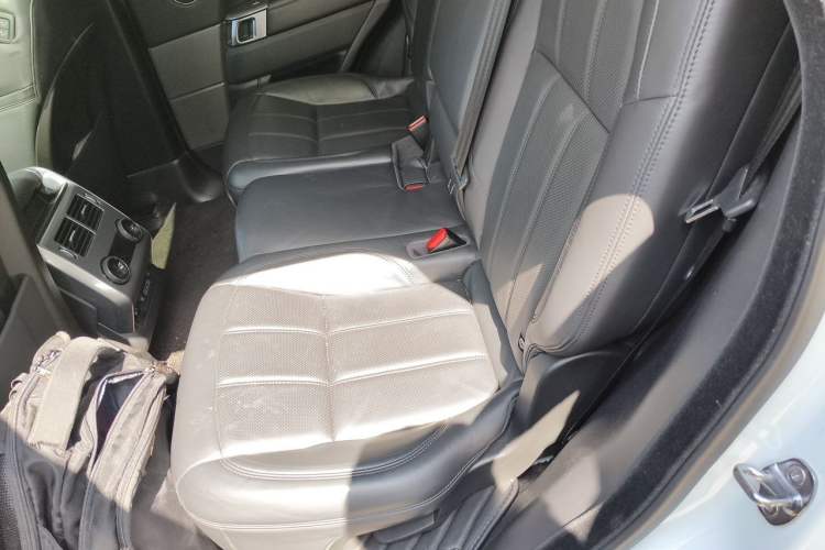 Used Land Rover Range Sport 2020 3.0 L6 HSE DYNAMIC Left Rear Seat