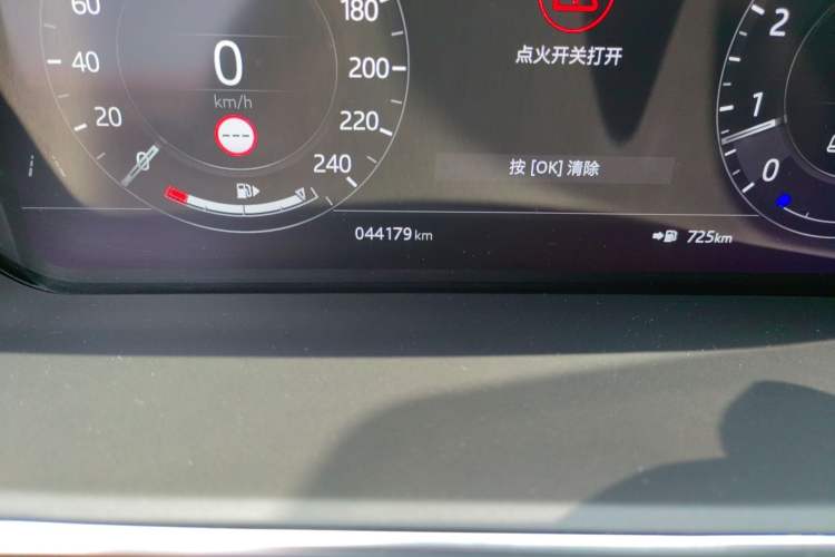 Used Land Rover Range Sport 2020 3.0 L6 HSE DYNAMIC Odometer Close Up