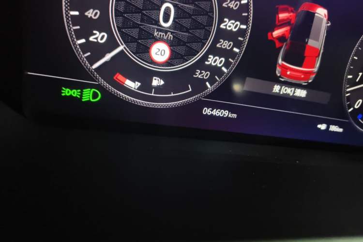 Used Land Rover Range Sport 2020 3.0 L6 HSE DYNAMIC Odometer Close Up