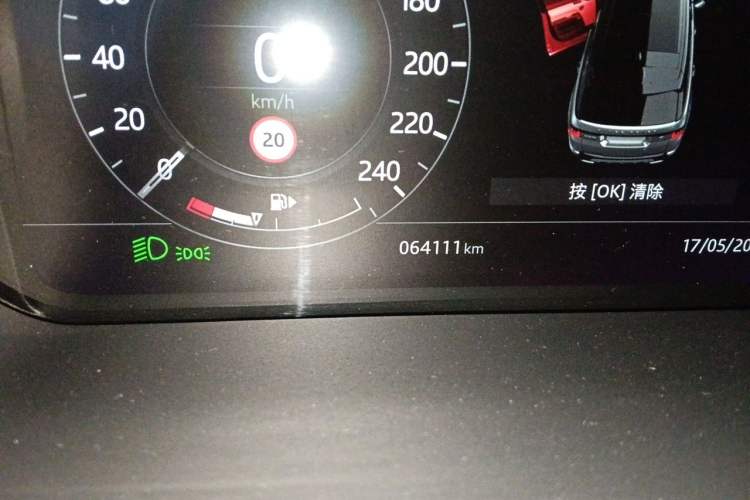 Used Land Rover Range Sport 2020 3.0 L6 HSE DYNAMIC Odometer Close Up