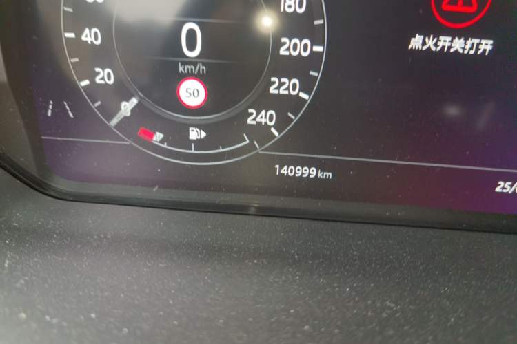 Used Land Rover Range Sport 2020 3.0 L6 HSE DYNAMIC Odometer Close Up