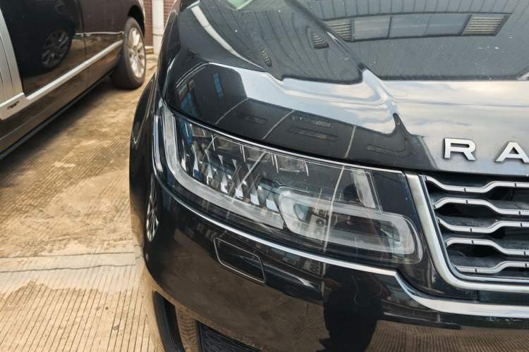 Used Land Rover Range Sport 2020 3.0 L6 HSE DYNAMIC Right Front Headlight