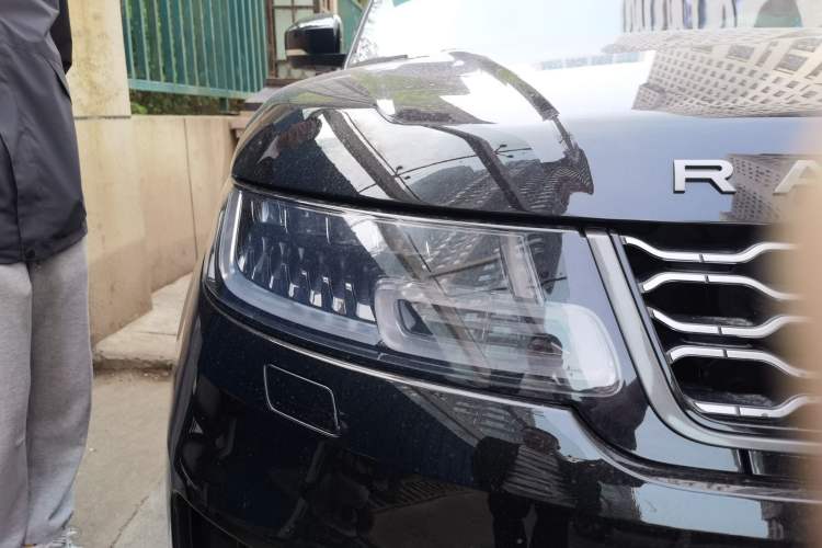 Used Land Rover Range Sport 2020 3.0 L6 HSE DYNAMIC Right Front Headlight
