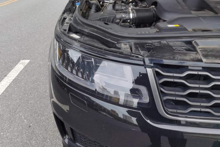 Used Land Rover Range Sport 2020 3.0 L6 HSE DYNAMIC Right Front Headlight