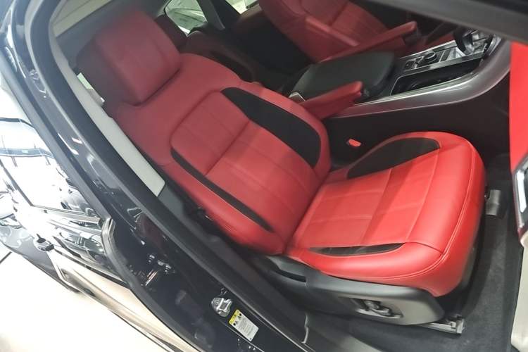 Used Land Rover Range Sport 2020 3.0 L6 HSE DYNAMIC Right Front Seat