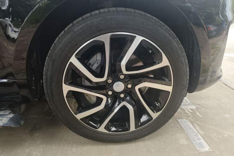 Used Land Rover Range Sport 2020 3.0 L6 HSE DYNAMIC Right Front Wheel Hub