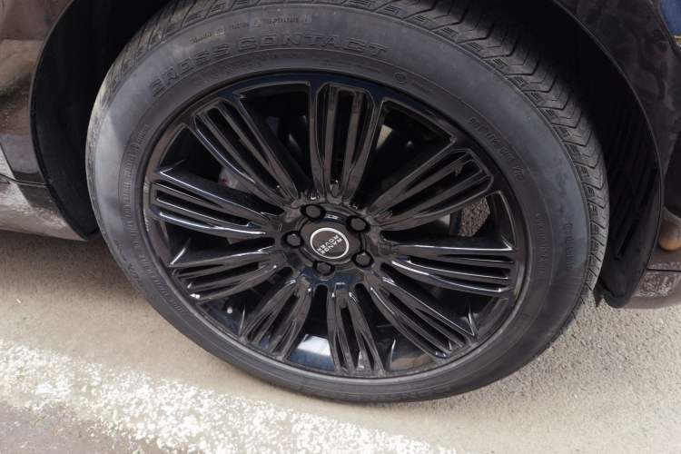 Used Land Rover Range Sport 2020 3.0 L6 HSE DYNAMIC Right Front Wheel Hub