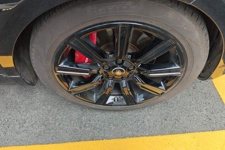 Used Land Rover Range Sport 2020 3.0 L6 HST Right Front Wheel Hub