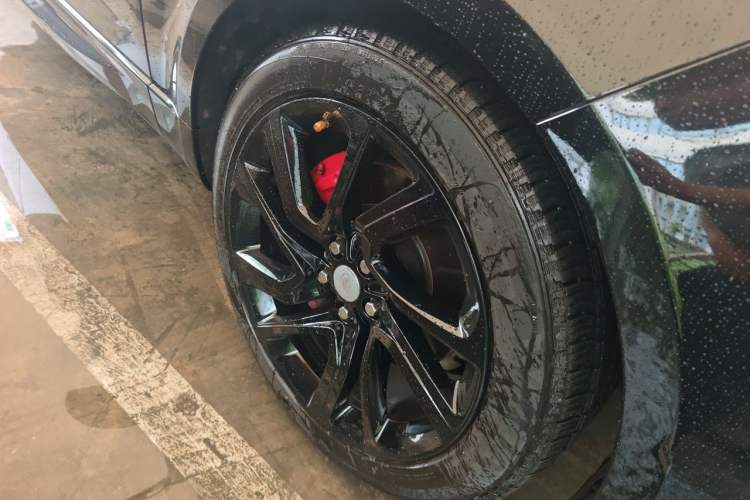 Used Land Rover Range Sport 2020 3.0 L6 HSE DYNAMIC Right Front Wheel Hub