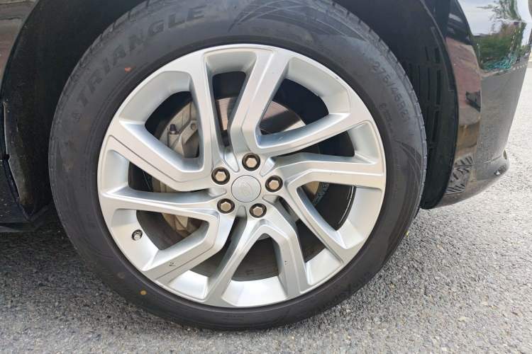 Used Land Rover Range Sport 2020 3.0 L6 HSE DYNAMIC Right Front Wheel Hub