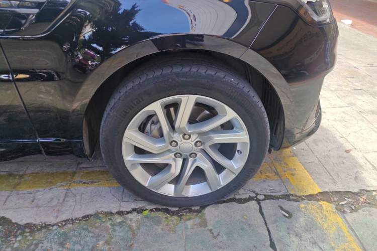 Used Land Rover Range Sport 2020 3.0 L6 SE Right Front Wheel Hub