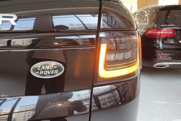Used Land Rover Range Sport 2020 3.0 L6 SE Right Rear Taillight