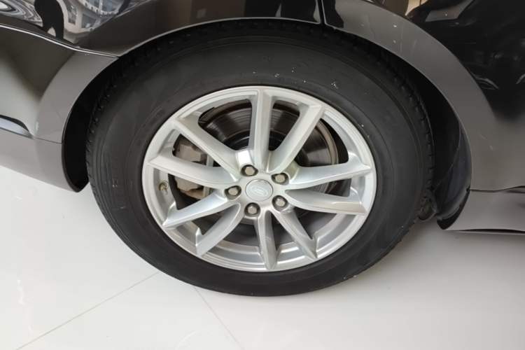 Used Land Rover Range Sport 2020 3.0 L6 SE Right Rear Wheel Hub