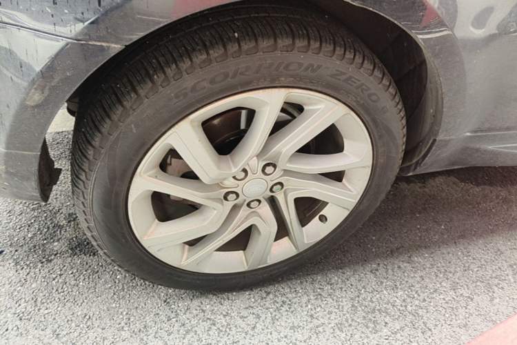 Used Land Rover Range Sport 2020 3.0 L6 HSE DYNAMIC Right Rear Wheel Hub
