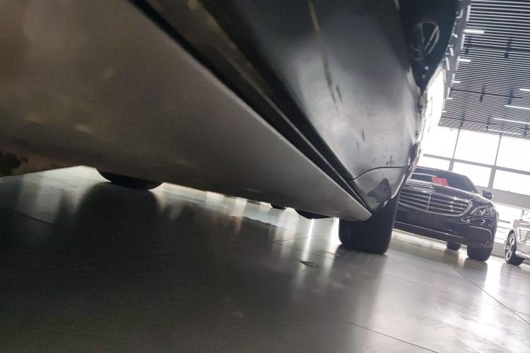 Used Land Rover Range Sport 2020 3.0 L6 HSE DYNAMIC Right Side Sill