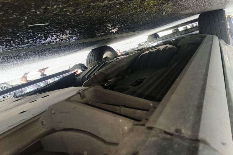 Used Land Rover Range Sport 2020 3.0 L6 HSE DYNAMIC Right Side Sill