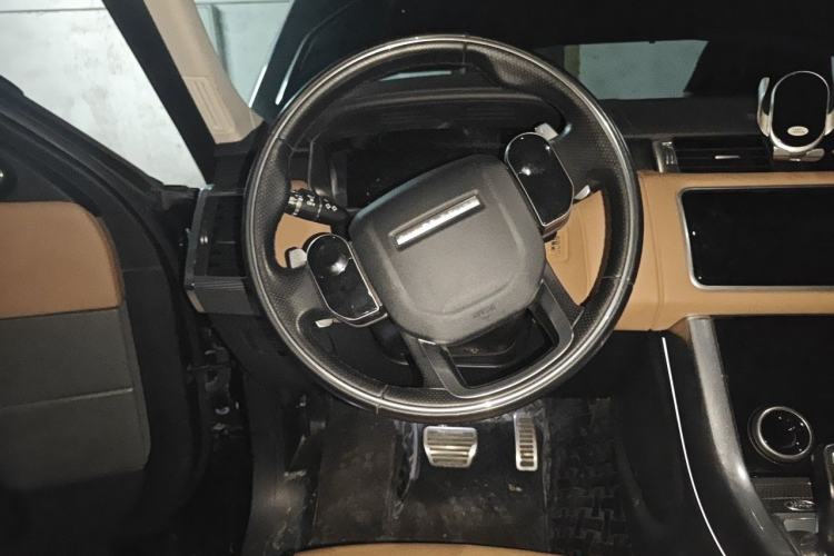 Used Land Rover Range Sport 2020 3.0 L6 HSE DYNAMIC Steering Wheel