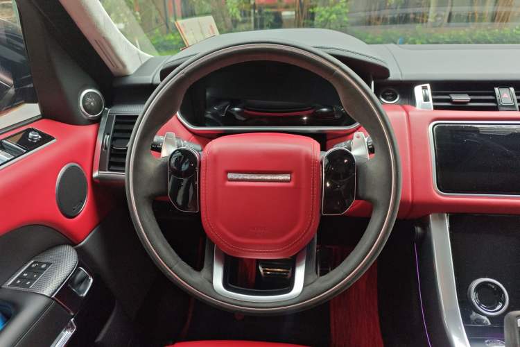 Used Land Rover Range Sport 2020 3.0 L6 HST Steering Wheel