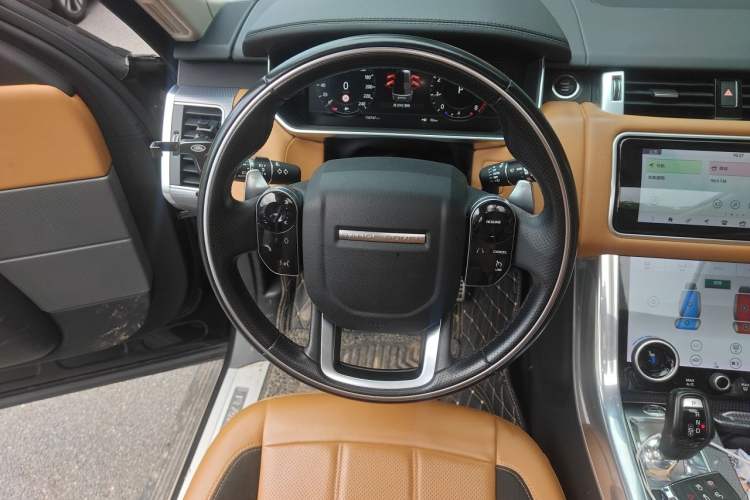 Used Land Rover Range Sport 2020 3.0 L6 HSE DYNAMIC Steering Wheel
