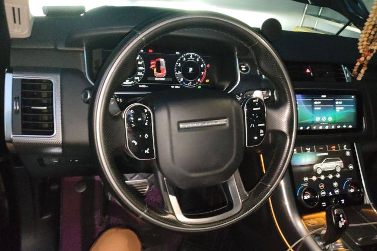 Used Land Rover Range Sport 2020 3.0 L6 SE Steering Wheel
