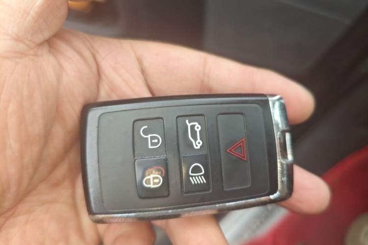 Used Land Rover Range Sport 2020 3.0 L6 HSE DYNAMIC Vehicle Key