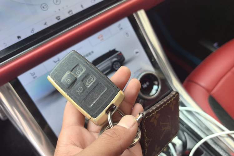 Used Land Rover Range Sport 2020 3.0 L6 HSE DYNAMIC Vehicle Key