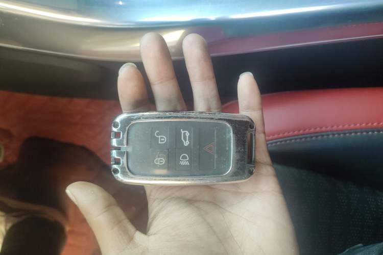 Used Land Rover Range Sport 2020 3.0 L6 HSE DYNAMIC Vehicle Key
