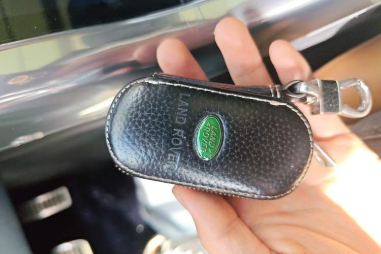 Used Land Rover Range Sport 2020 3.0 L6 HSE DYNAMIC Vehicle Key