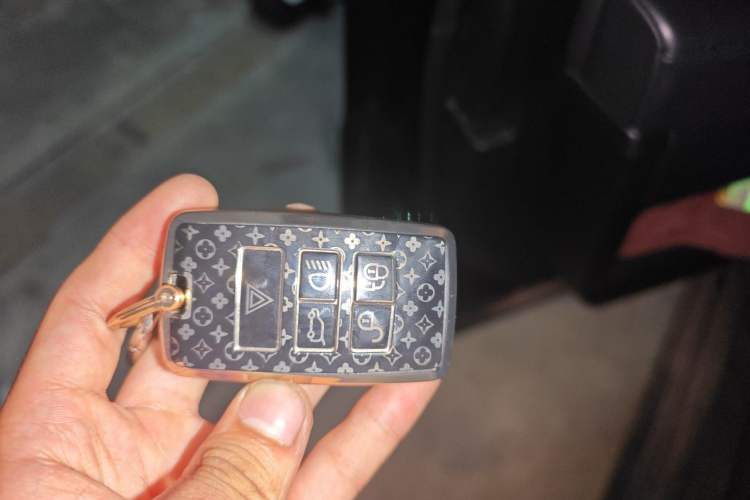 Used Land Rover Range Sport 2020 3.0 L6 HSE DYNAMIC Vehicle Key