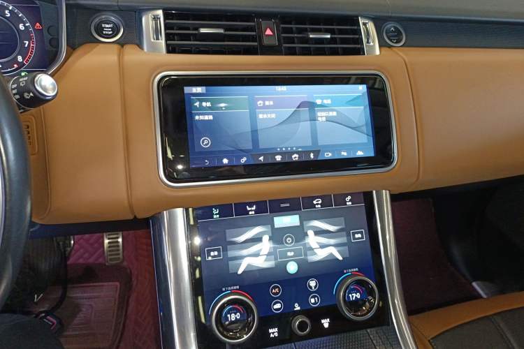 Used Land Rover Range Sport 2020 3.0 L6 HSE DYNAMIC Audio And AC Panel
