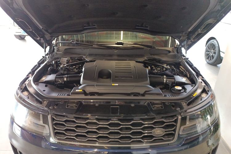 Used Land Rover Range Sport 2020 3.0 L6 HSE DYNAMIC Engine Bay