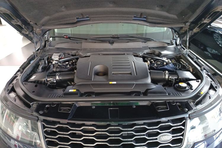 Used Land Rover Range Sport 2020 3.0 L6 HSE DYNAMIC Engine Bay